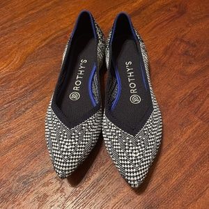 Rothy's Navy Houndstooth Pointed Toe Flats Sz. 7.5